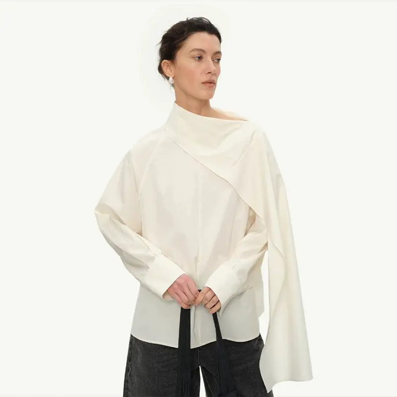 Male shoes 2022 summer breathable punching fashion casual shoes embossed wear resistant small white shoes male